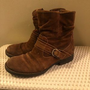 Vintage brown boots